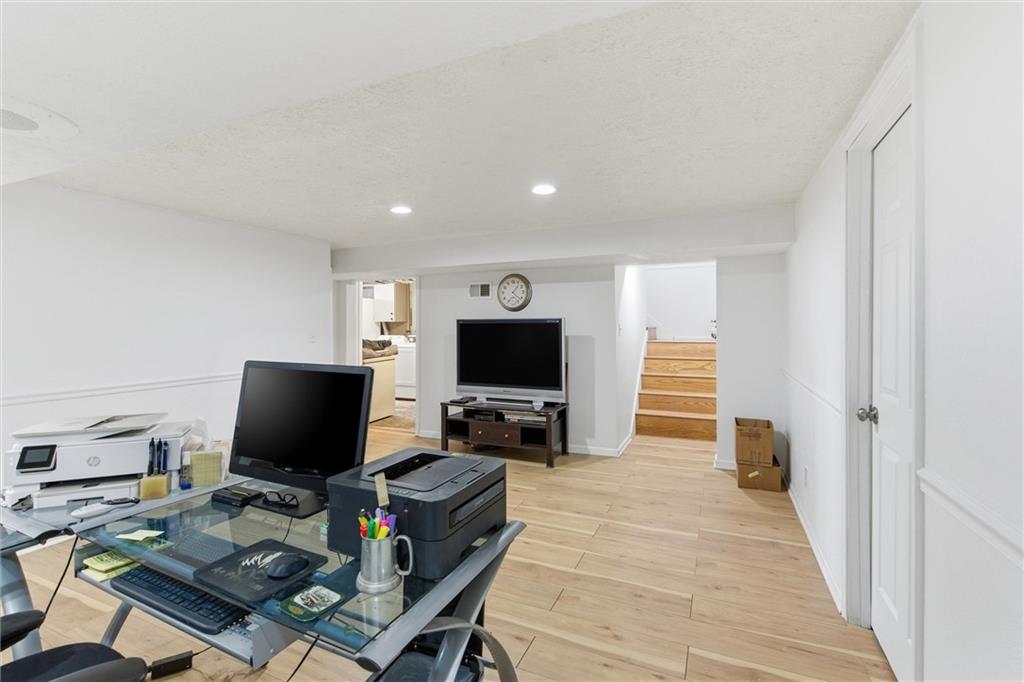 308 SE Colony Drive