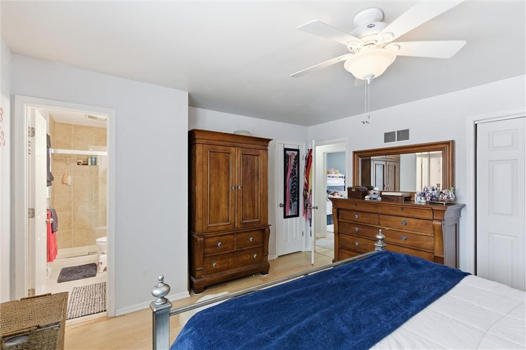 308 SE Colony Drive