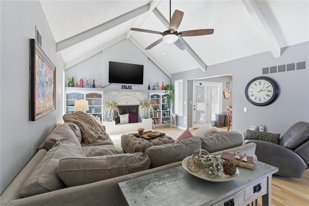 308 SE Colony Drive