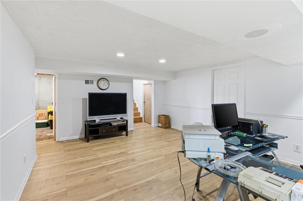 308 SE Colony Drive