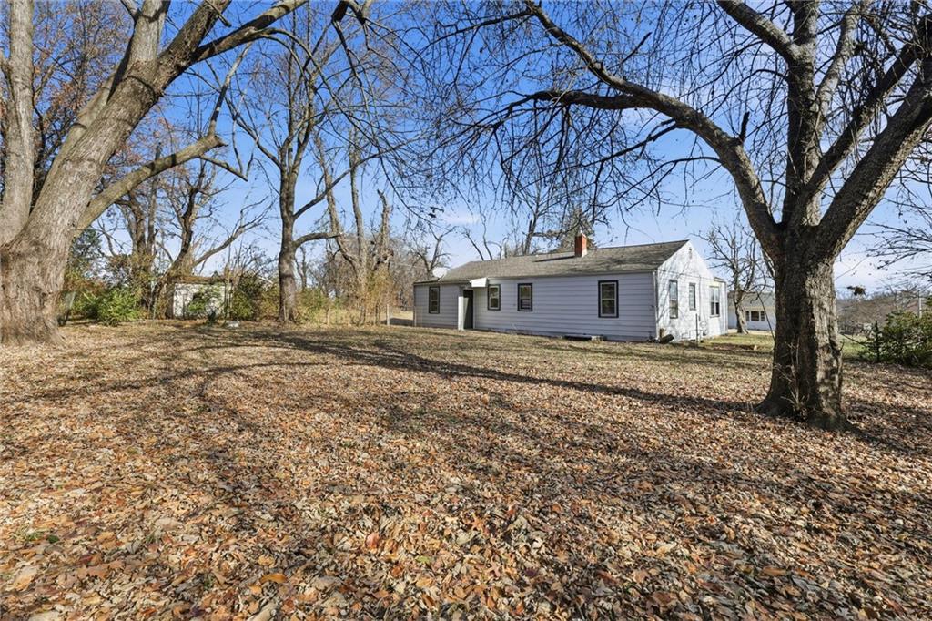 108 N Austin Street