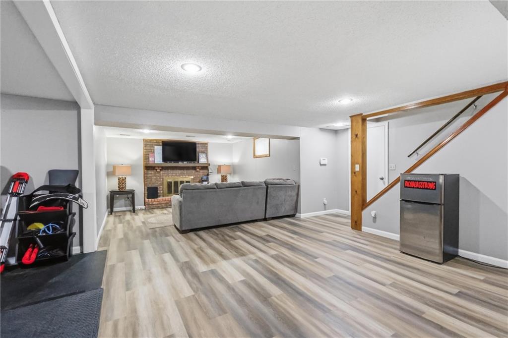 1008 SW Hiawatha Drive