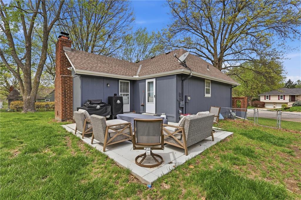 1008 SW Hiawatha Drive