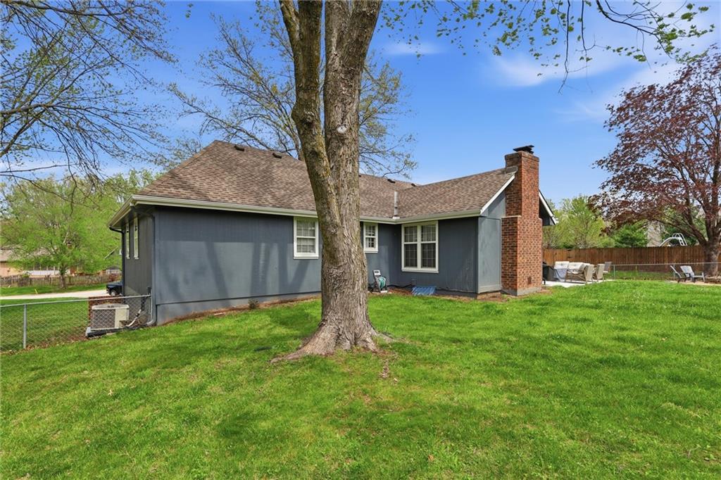 1008 SW Hiawatha Drive