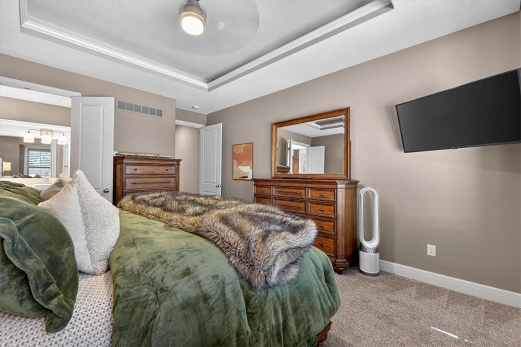 1301 NE TIMBERLINE Court
