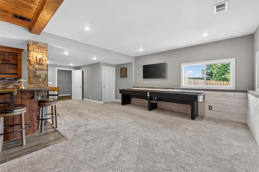 1301 NE TIMBERLINE Court