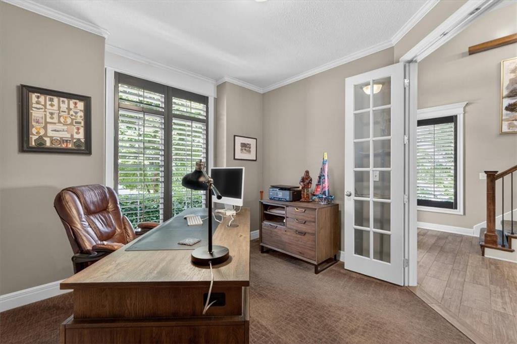 1301 NE TIMBERLINE Court