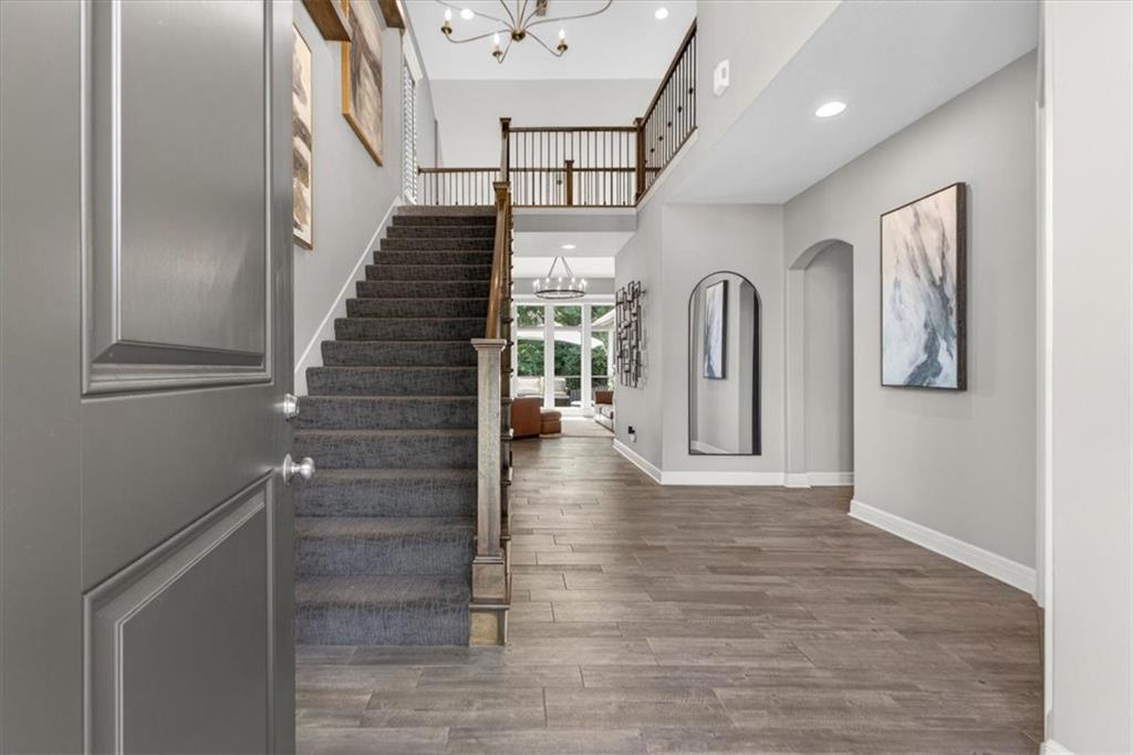 1301 NE TIMBERLINE Court