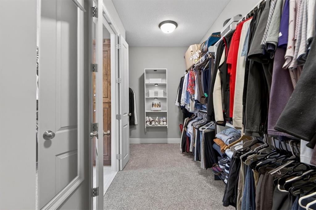 1301 NE TIMBERLINE Court