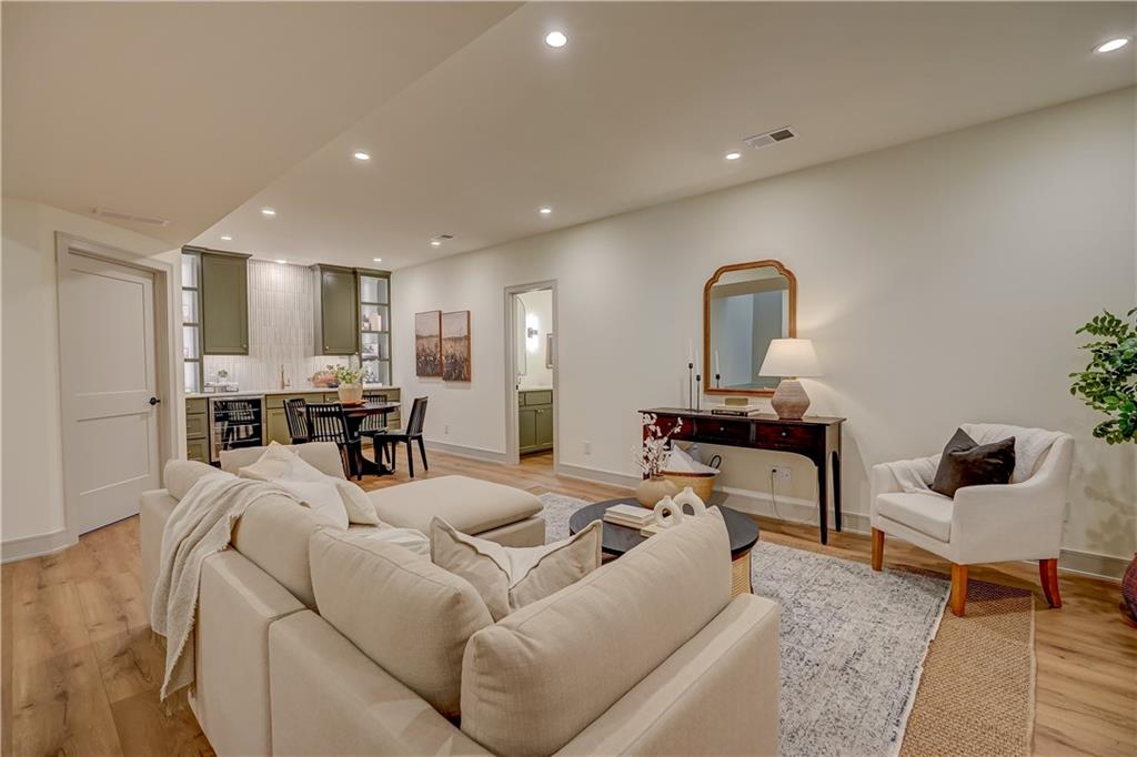 10 Red Fox Circle