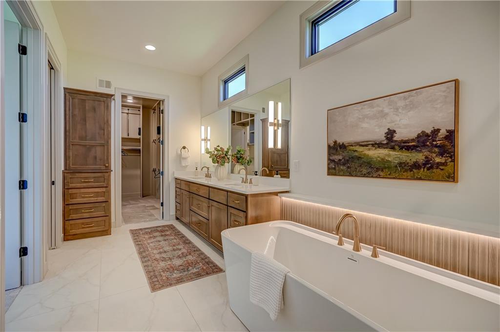 10 Red Fox Circle