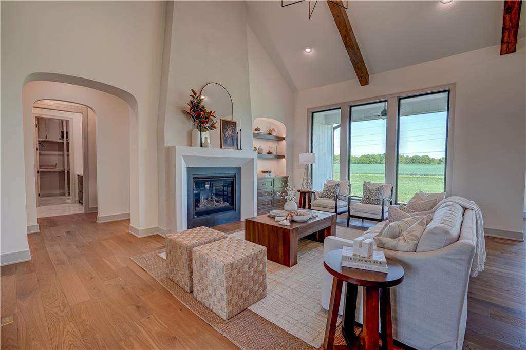 10 Red Fox Circle