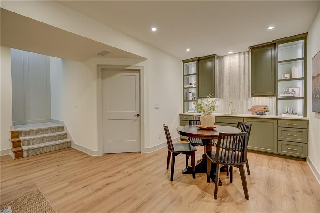 10 Red Fox Circle