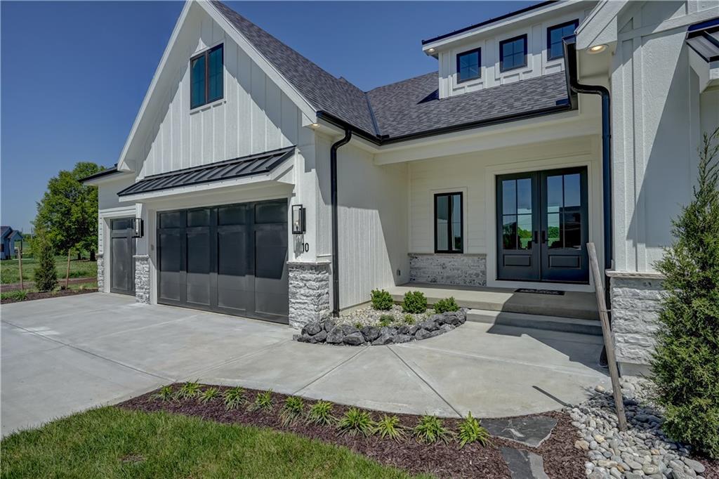 10 Red Fox Circle