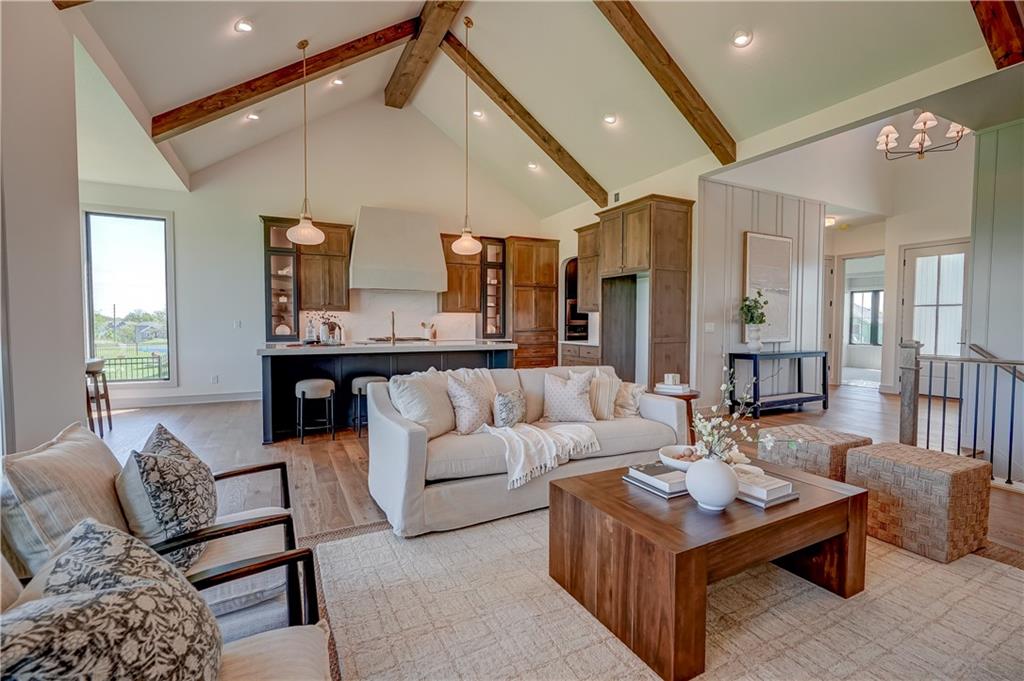 10 Red Fox Circle