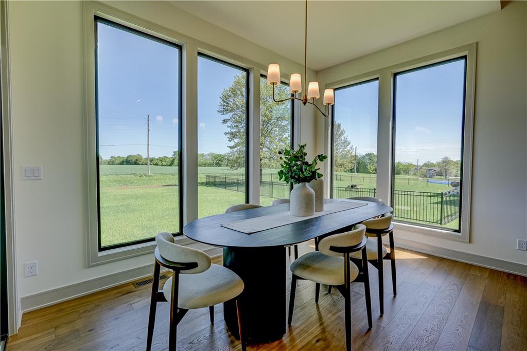 10 Red Fox Circle