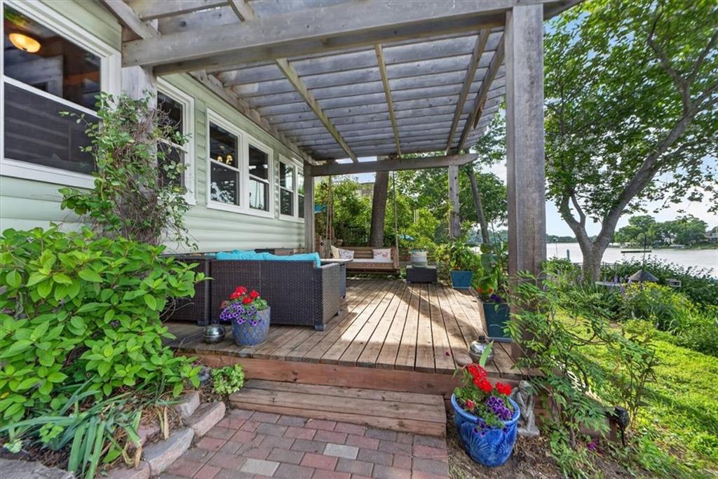 25 Beach Drive