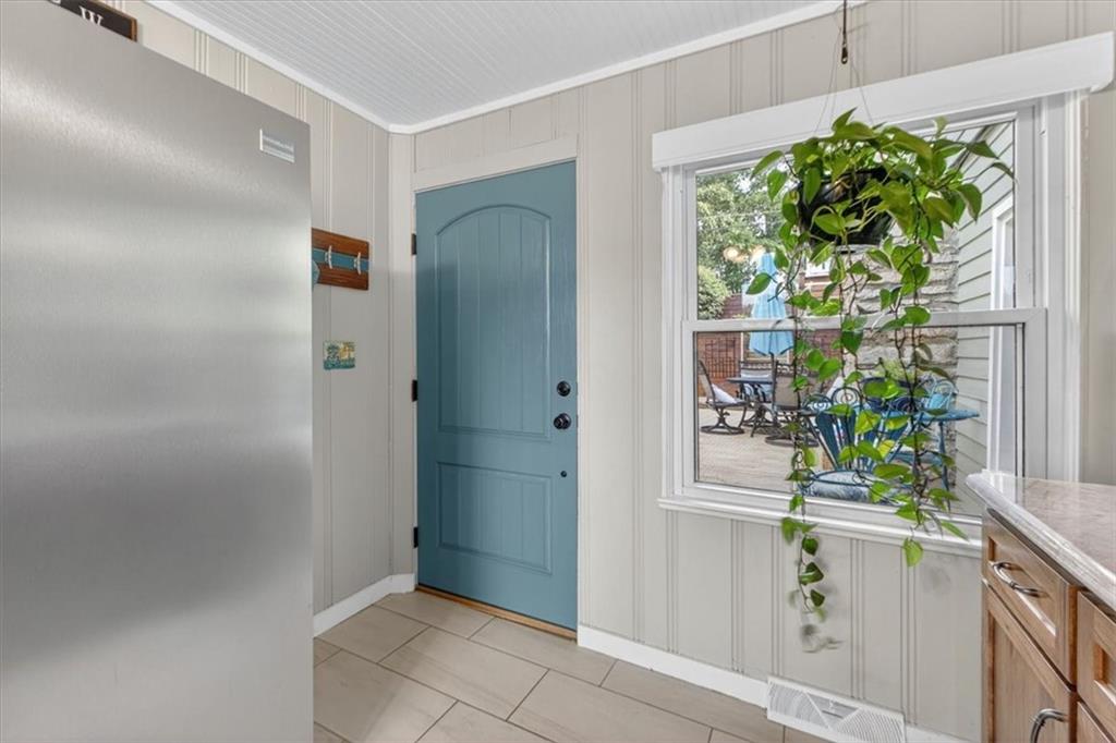 25 Beach Drive