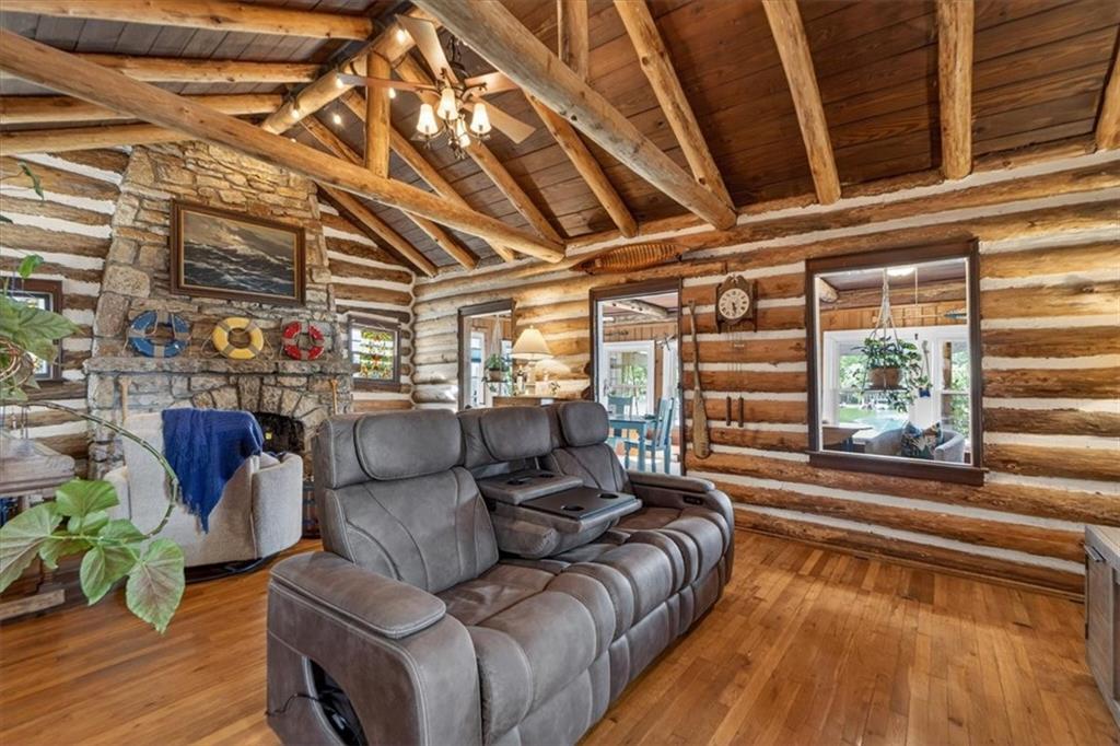 25 Beach Drive