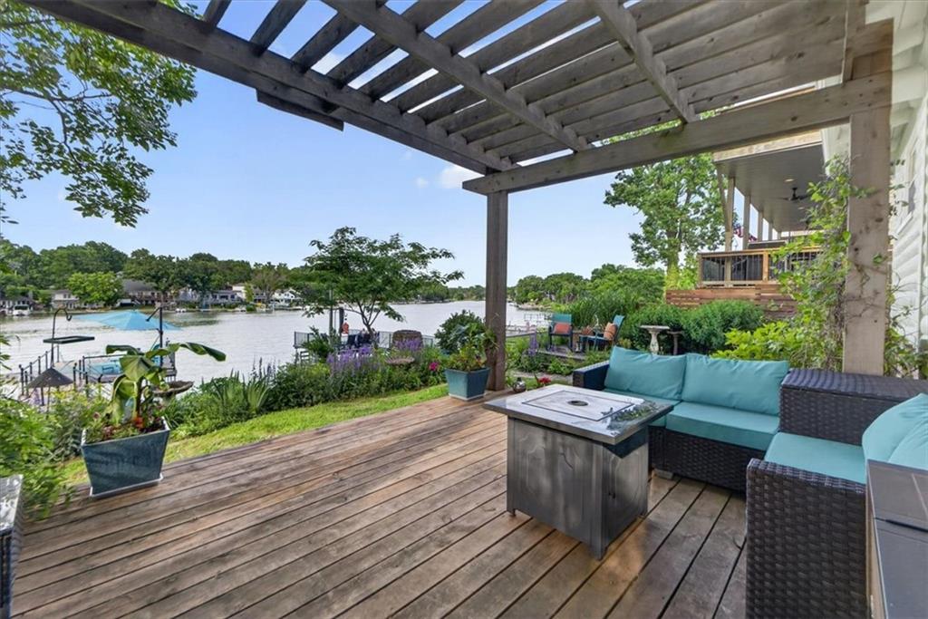 25 Beach Drive