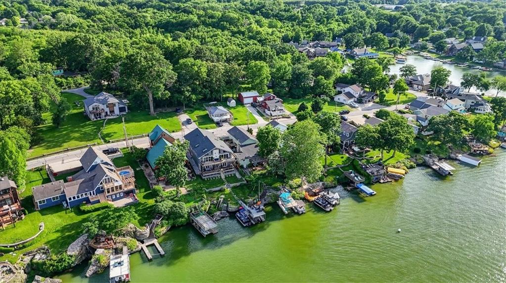 25 Beach Drive