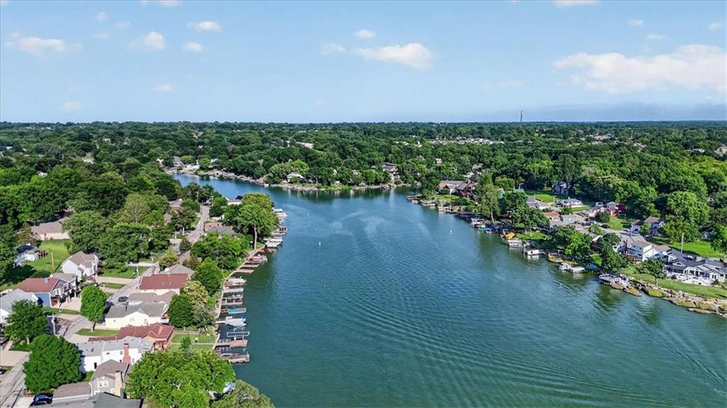 25 Beach Drive
