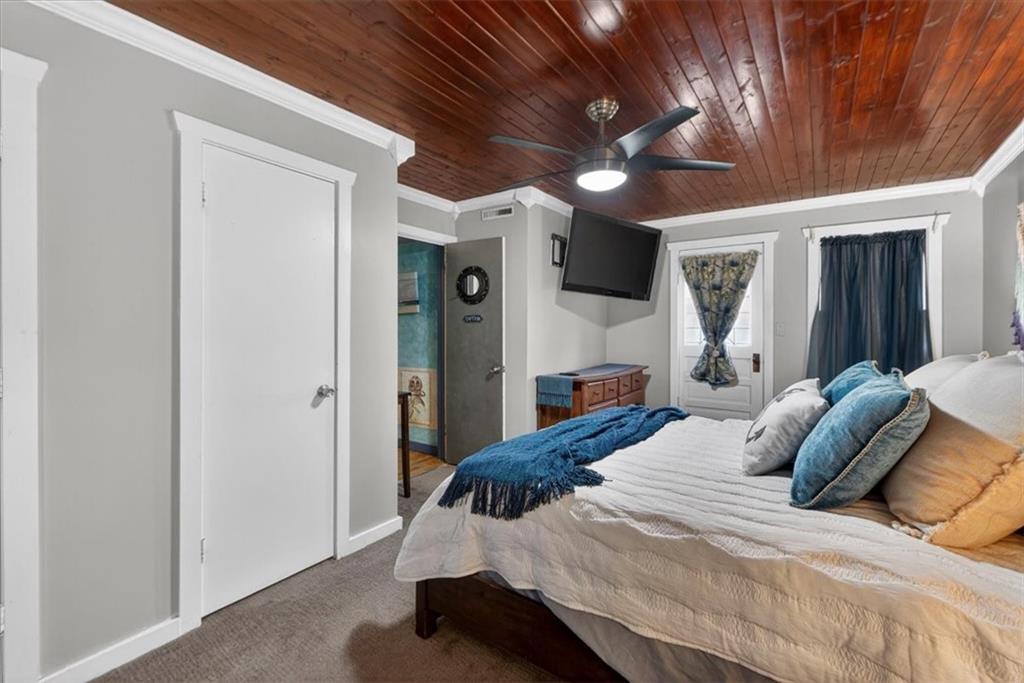 25 Beach Drive