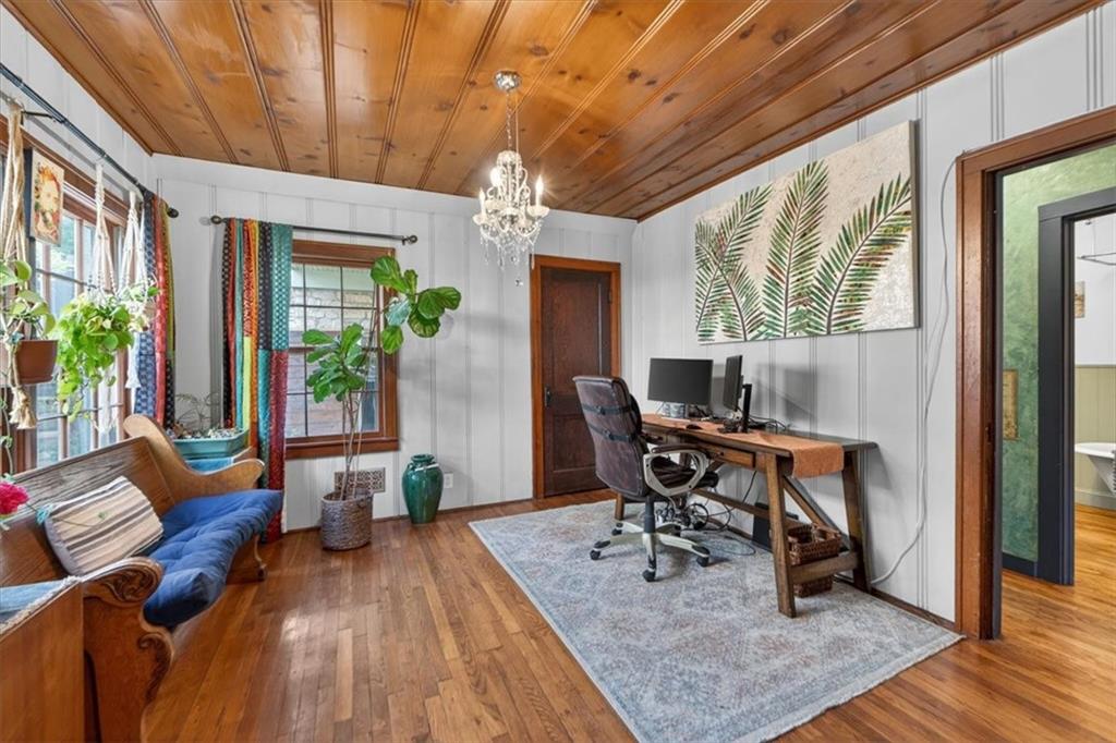 25 Beach Drive