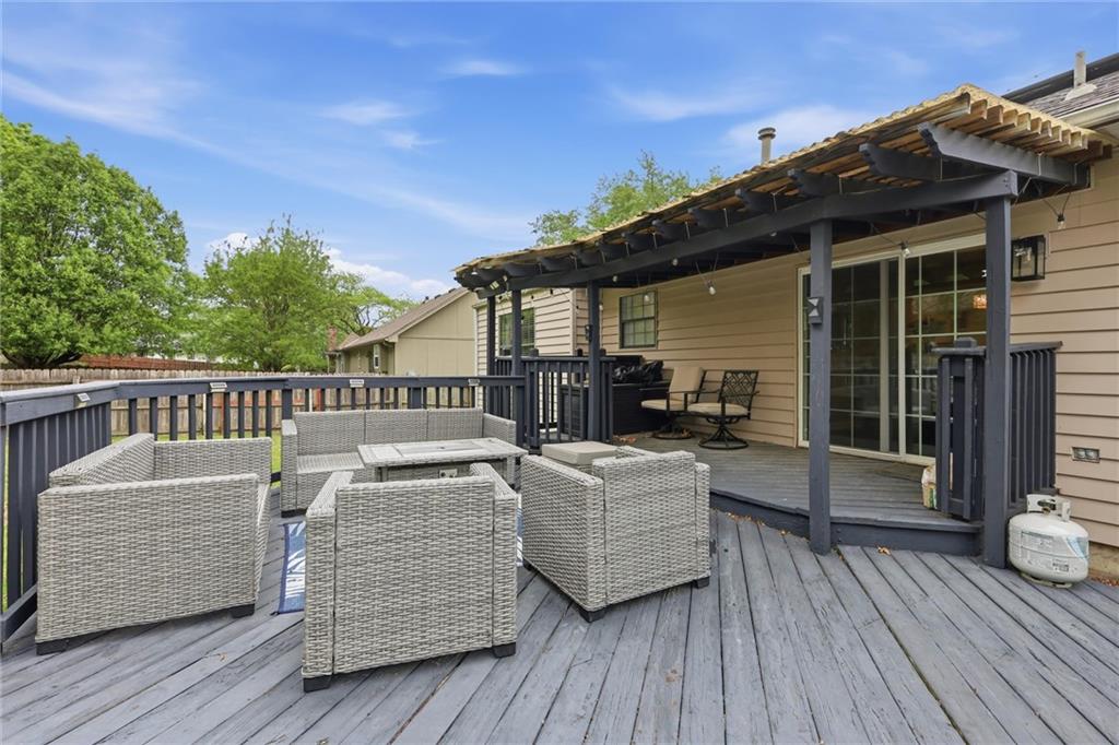 312 SE Onyx Drive