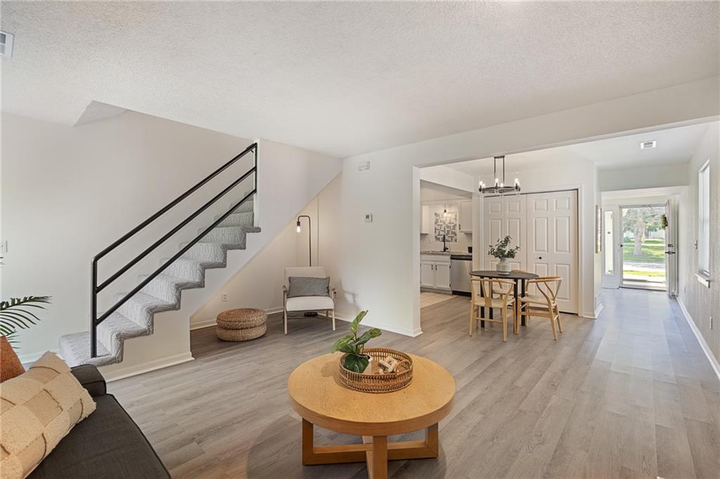 4612 NE Whispering Winds Drive Unit: A