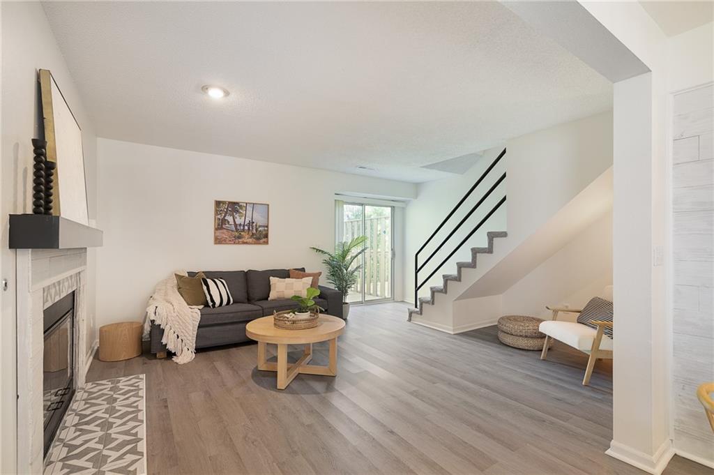 4612 NE Whispering Winds Drive Unit: A