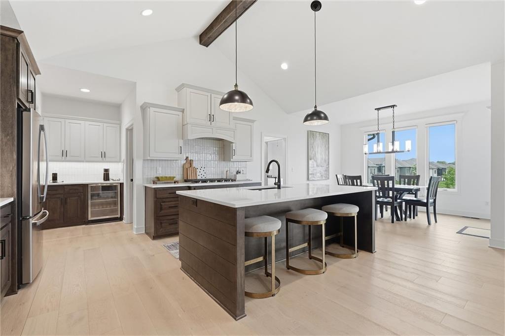4205 NE Chapel Manor Drive