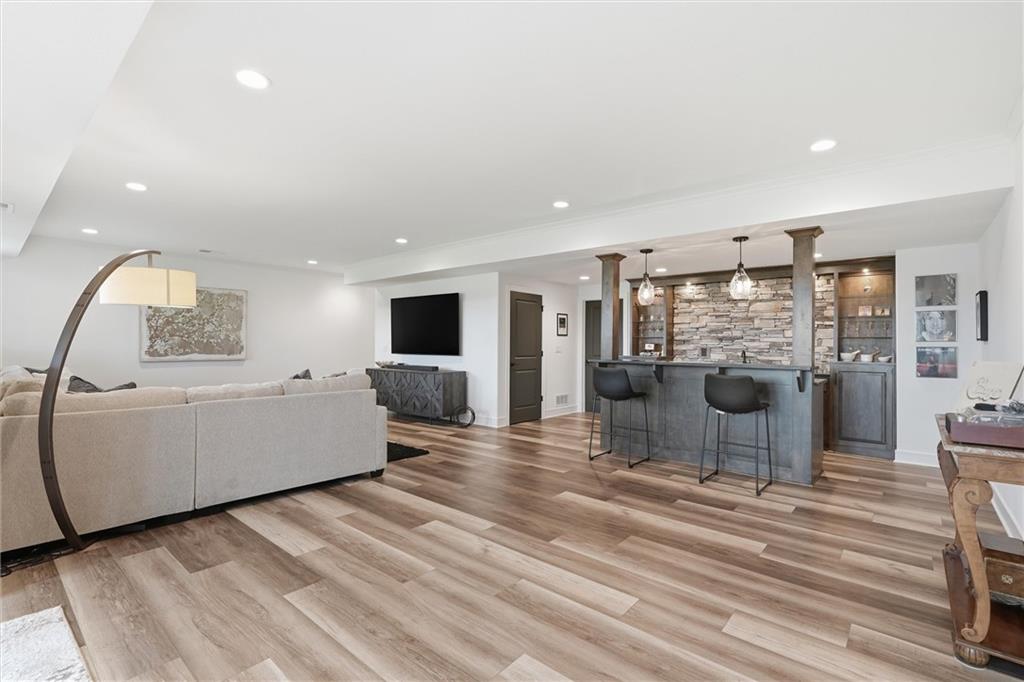 4205 NE Chapel Manor Drive