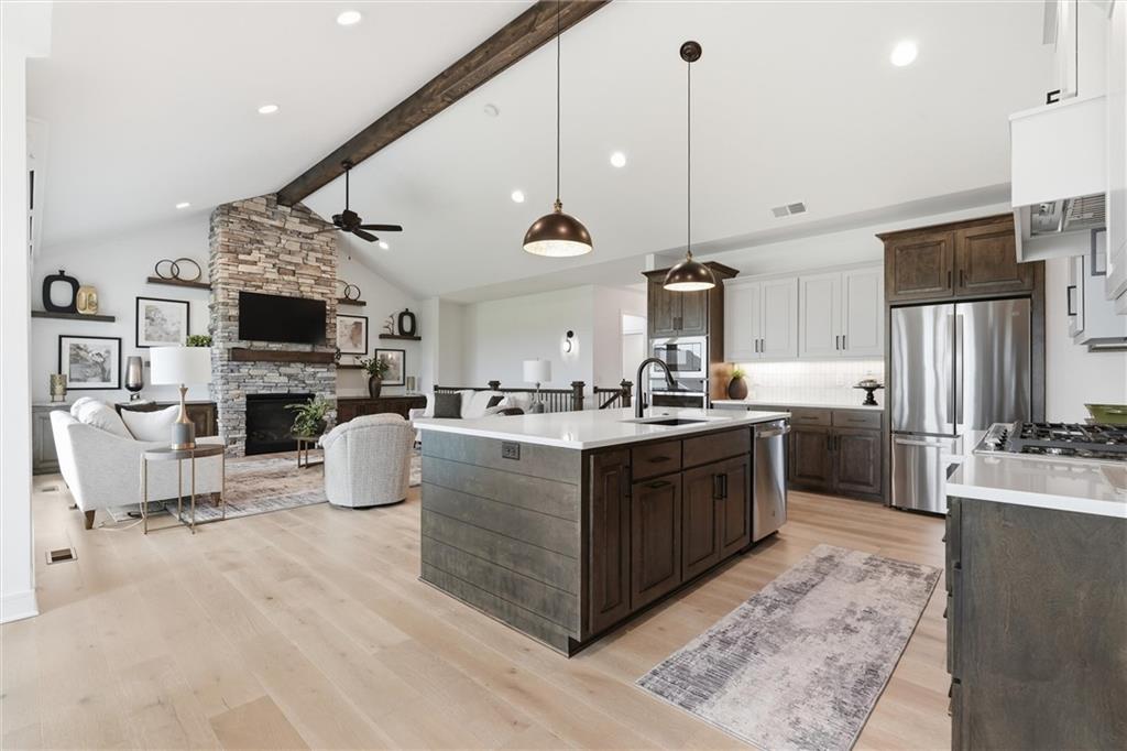 4205 NE Chapel Manor Drive