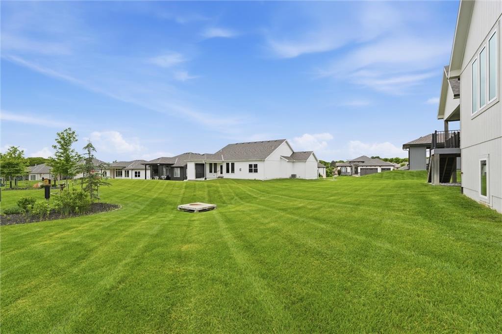 4205 NE Chapel Manor Drive