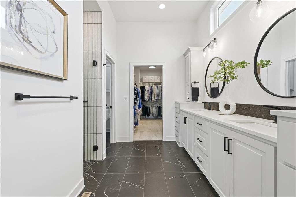 4205 NE Chapel Manor Drive
