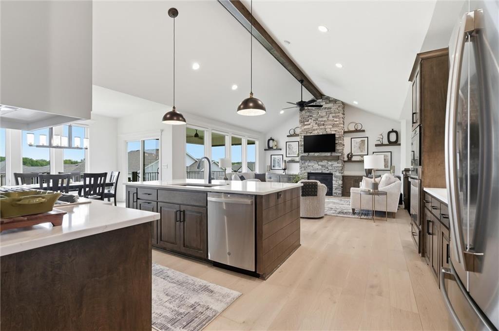 4205 NE Chapel Manor Drive