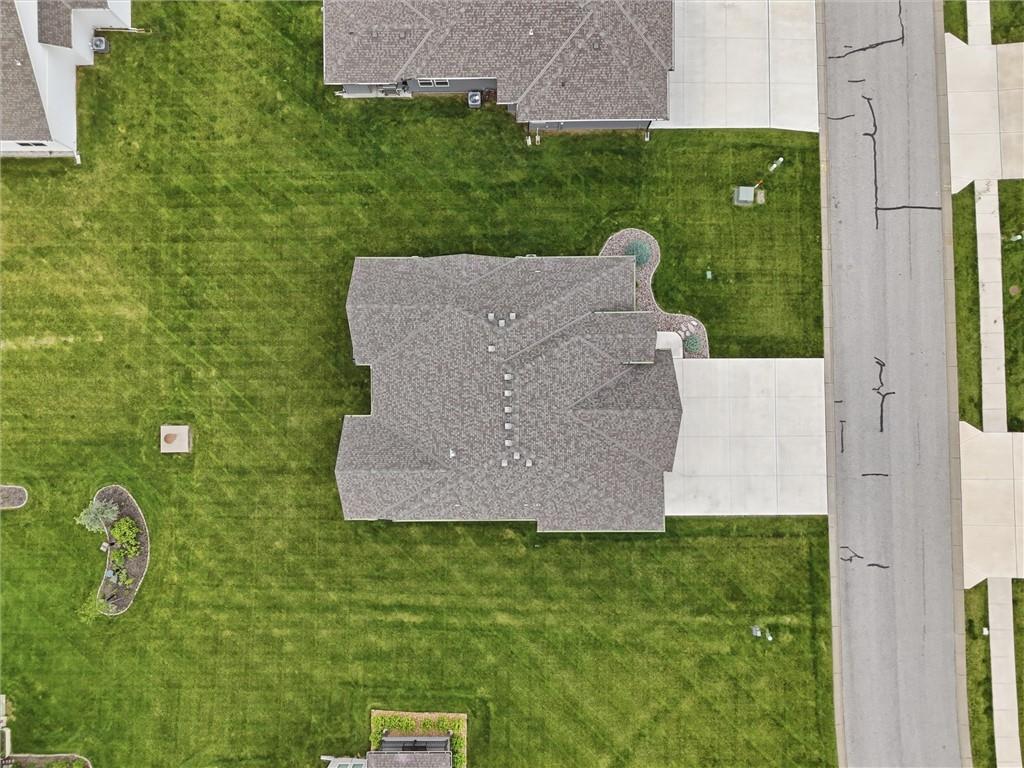 4205 NE Chapel Manor Drive