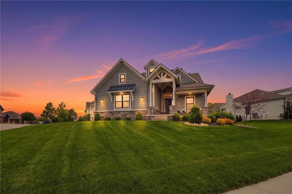 161 NW Carson Drive