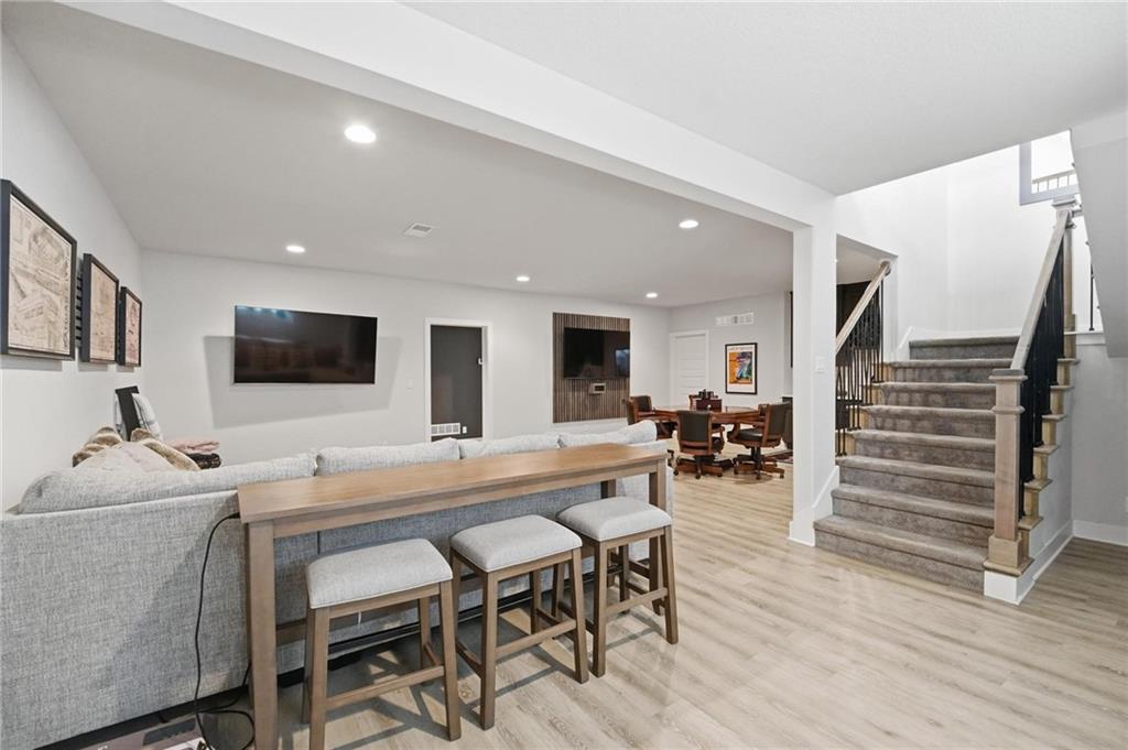 161 NW Carson Drive