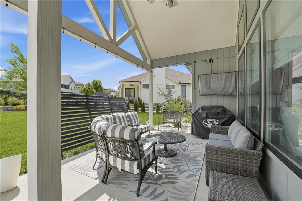 161 NW Carson Drive