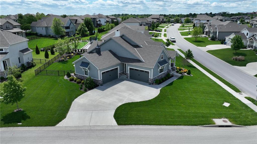 161 NW Carson Drive