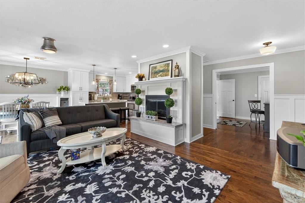 36 BEACH Drive