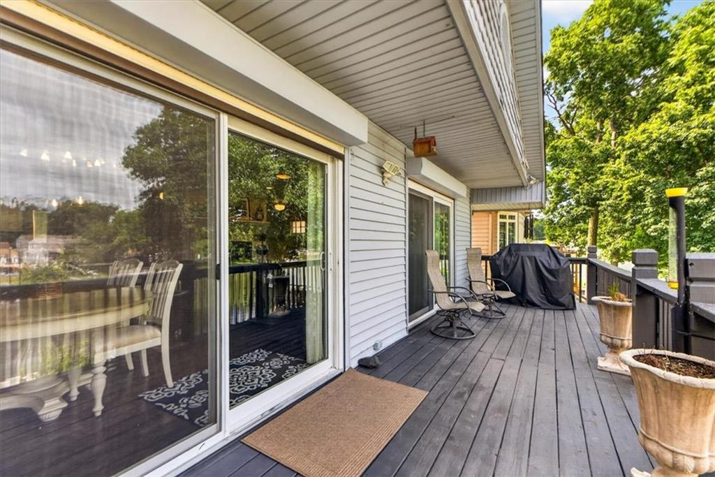 36 BEACH Drive