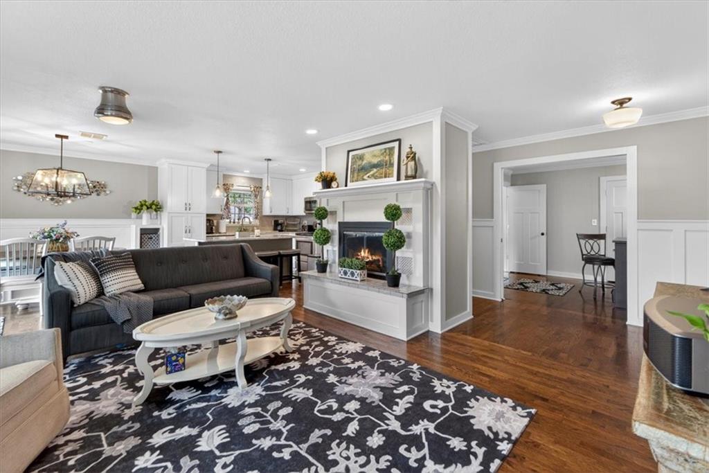 36 BEACH Drive
