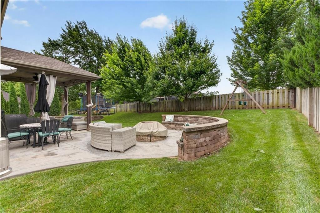 4401 NE Gateway Drive