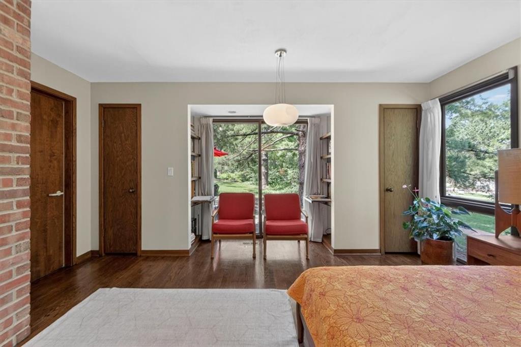 1024 Huntington Road