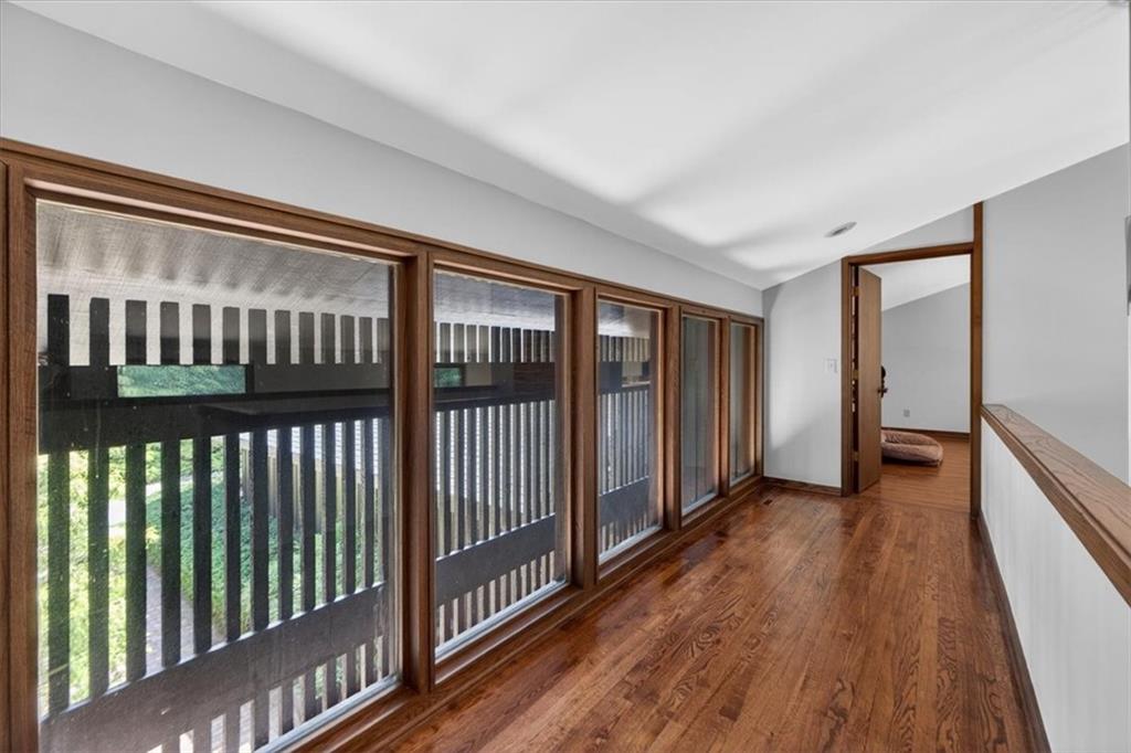 1024 Huntington Road