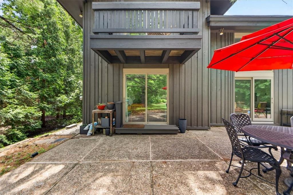 1024 Huntington Road