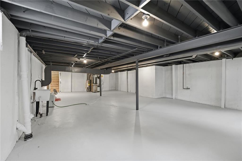 7600 W 67th Street